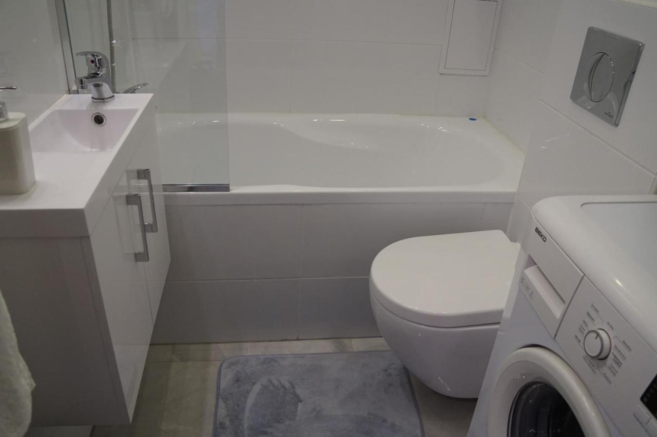 Apartament Gliwice Centrum Dunikowskiego Z Garazem Exterior photo
